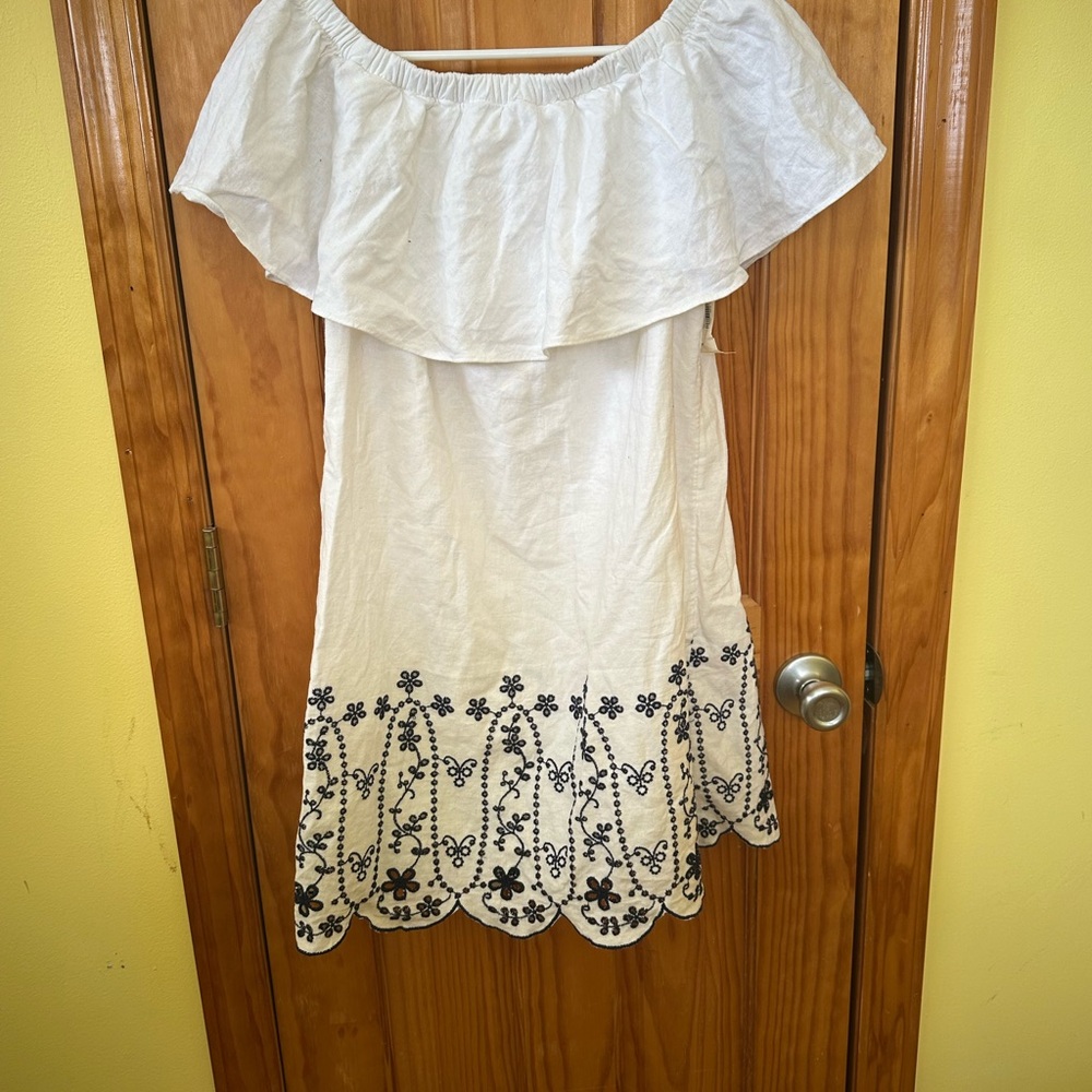 Old Navy White Off-Shoulder Dress with Navy Blue Eylet Floral Design